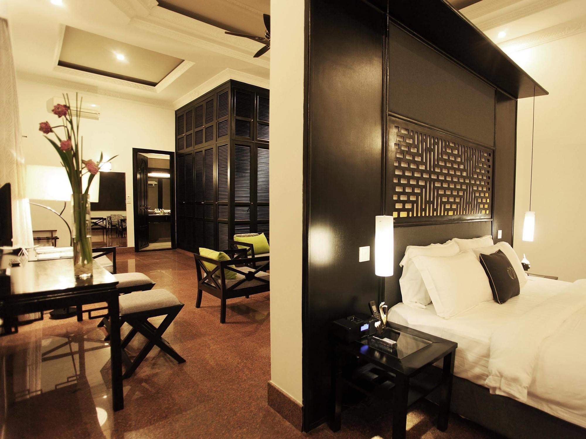 Hotel White Mansion 白色公馆 Phnom Penh Exterior foto